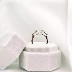 Pre Owned 1.9 cts Round Lab Grown Diamond 18k White Gold Engagement Ring Size 52