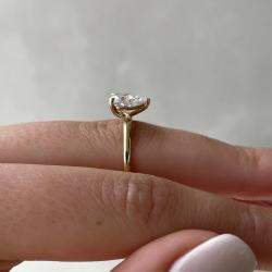 Pre Owned خاتم ألماس مصنع كمثري بوزن 1.5 قيراط من الذهب الأصفر عيار 18 بحجم 52.