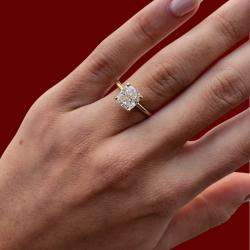 Pre Owned 1.5 cts Cushion Lab Grown Diamond 18k Yellow Gold Wedding Ring Size 52