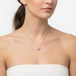 Pre Owned قلادة ذهب وردي عيار 18 وماسات مختبرية دائرية وقلبية وردية (حوالي 3.8 قيراط)