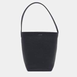 مملوكة مسبقًا The Row Black Leather Parkback Small