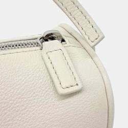 Pre Owned حقيبة باغيت تسعينات ذا رو بيضاء جلدية