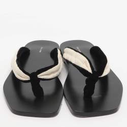 مملوكة مسبقًا The Row Swan Size 39 White/Black Canvas Thong Flats