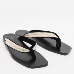مملوكة مسبقًا The Row Swan Size 39 White/Black Canvas Thong Flats
