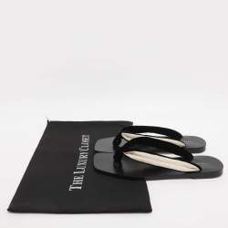 مملوكة مسبقًا The Row Swan Size 39 White/Black Canvas Thong Flats