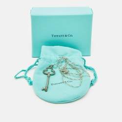 Pre Owned Tiffany & Co. Trefoil Key Silver 925 Pendant Oval Link Chain Necklace
