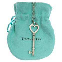 Pre Owned Tiffany & Co. Heart Key Silver Oval Link Chain Pendant Necklace