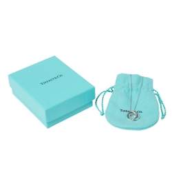 Pre Owned قلادة تيفاني & كو. دلاية فضة حلقات متشابكة 1837