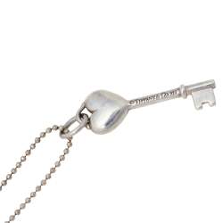 مملوكة مسبقًا Tiffany & Co. Sterling Silver Blue Enamel Heart Key Pendant Necklace