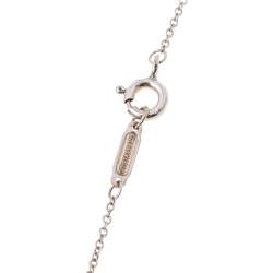 Pre Owned Tiffany & Co. Sterling Silver Diamond Daisy Key Pendant Chain Necklace
