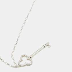 Pre Owned Tiffany & Co. Trefoil Key Silver Pendant Oval Link Chain Necklace