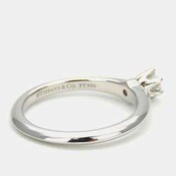 Pre Owned Tiffany & Co. Platinum and Diamond Solitaire Ring EU 49