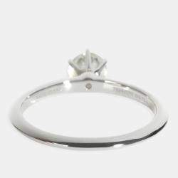 مملوكة مسبقًا Tiffany & Co. Platinum 0.76 ct Round Brilliant Diamond Engagement Ring EU 58.5