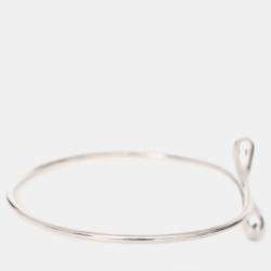 مملوكة مسبقًا Tiffany & Co. Elsa Peretti Sterling Silver Elongated Teardrop Bangle
