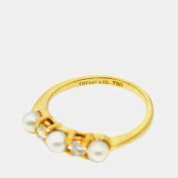 مملوكة مسبقًا Tiffany & Co. 18K Yellow Gold Baby Pearl & Diamond Ring EU 52