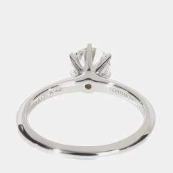مملوكة مسبقًا Tiffany & Co. 0.91 ctw Platinum and Diamond Engagement Ring EU 55