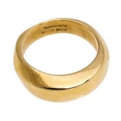 Pre Owned Tiffany & Co. Textured 18K Yellow Gold Band Ring Size 49