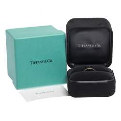 مملوكة مسبقًا خاتم تيفاني & كو. هاف ايتيرنيتي ألماس و ذهب أصفر عيار 18 مقاس 50