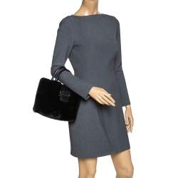 مملوكة مسبقًا حقيبة تودز تي فلاب جلد وفرو منك أسود