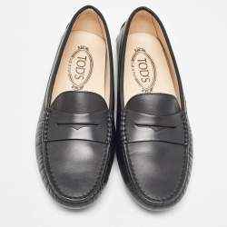 مملوكة مسبقًا حذاء لوفرز تودز درايفنغ بني جلد أسود مقاس 38