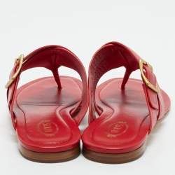 Pre Owned Tod's Red Leather Buckle Detail Thong Flats Size 38.5