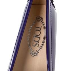 مملوكة مسبقًا حذاء لوفرز تودز بيني جلد لامع بنفسجي مقاس 38.5