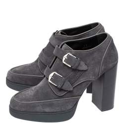 مملوكة مسبقًا Tod's Grey Suede Leather Platform Block Heel Ankle Booties Size 40