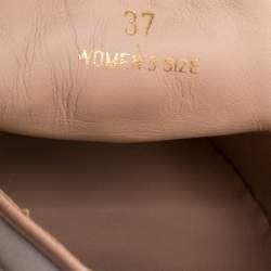 مملوكة مسبقًا حذاء إسبادريل تودز مزين بشراشيب جلد أبيض مقاس 37