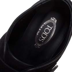 مملوكة مسبقًا Tod's Black Suede Leather Buckle Block Heel Ankle Booties Size 38.5 