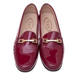 Pre Owned حذاء لوفرز تودز بيني جلد لامع فوشيا مقاس 40