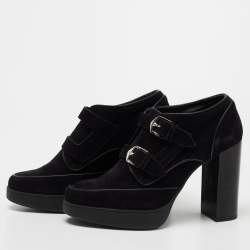 مملوكة مسبقًا Tod's Black Suede Buckle Block Heel Booties Size 39.5 