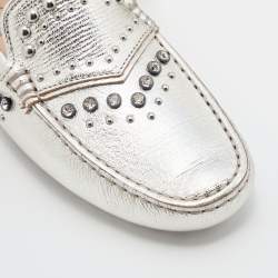 مملوكة مسبقًا Tod's Silver Leather Studded Crystal Embellished Gommino Slip On Loafers Size 38.5