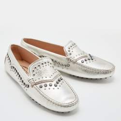 مملوكة مسبقًا Tod's Silver Leather Studded Crystal Embellished Gommino Slip On Loafers Size 38.5
