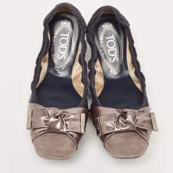 Pre Owned حذاء باليرينا فل ات تودز سكرانش سويدي وجلد أزرق/ رصاصي لامع مقاس 35