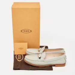 Pre Owned Tod's Grey Patent Leather Slip On Loafers Size 35.5