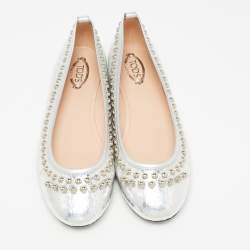 Tod's Silver Snakeskin Embossed Leather Studded Ballet Flats Size 35.5