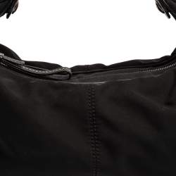 مملوكة مسبقًا Tod's Black Nylon and Leather Zip Shoulder Bag