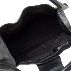 Pre Owned حقيبة هوبو تودز جلد أسود بقلاب