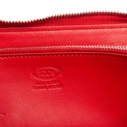 محفظة ت�ودز كونتيننتال سحاب ملتف مزينة حرف تي مزدوج جلد أحمر