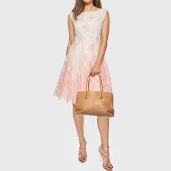 Pre Owned حقيبة يد توتس تودز موكاسينو جلد بيج متوسطة