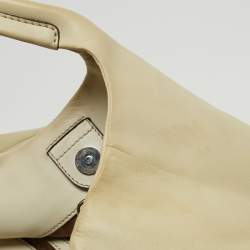 Pre Owned Tod's Cream Leather Tote 