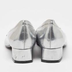 Pre Owned Tod's Silver Leather Fringe Detail Loafer Pumps Size 37.5