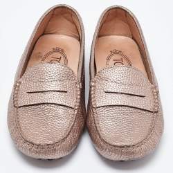 Pre Owned حذاء لوفرز تودز جومينو درايفنغ جلد أزرق مقاس 36