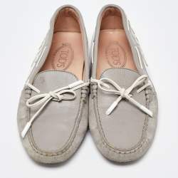 Tod's Grey/White Suede and Leather Bow Slip On Loafers Size 38