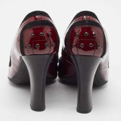Pre Owned Tod's Burgundy Patent Leather Buckle Detail Loafer Pumps Size 38.5