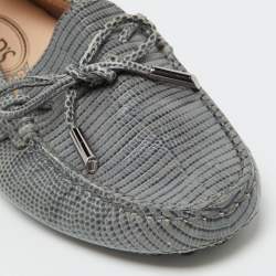 مملوكة مسبقًا Tod's Grey Lizard Embossed Leather Bow Slip On Loafers Size 35