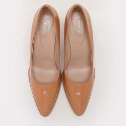 Tod's Beige Patent Leather Pointed Toe Pumps Size 39