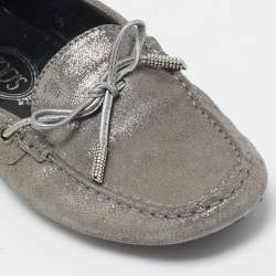 Tod's Grey/Silver Textured Suede Bow Slip On Loafers Size 38