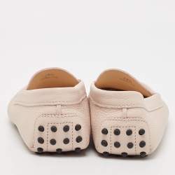 Pre Owned Tod's Cream Leather Slip On Loafers  Size 38.5