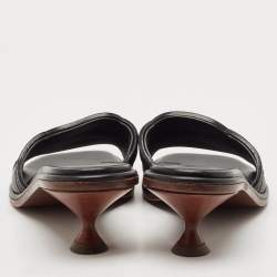 مملوكة مسبقًا Tod's Black Leather Slide Sandals Size 37